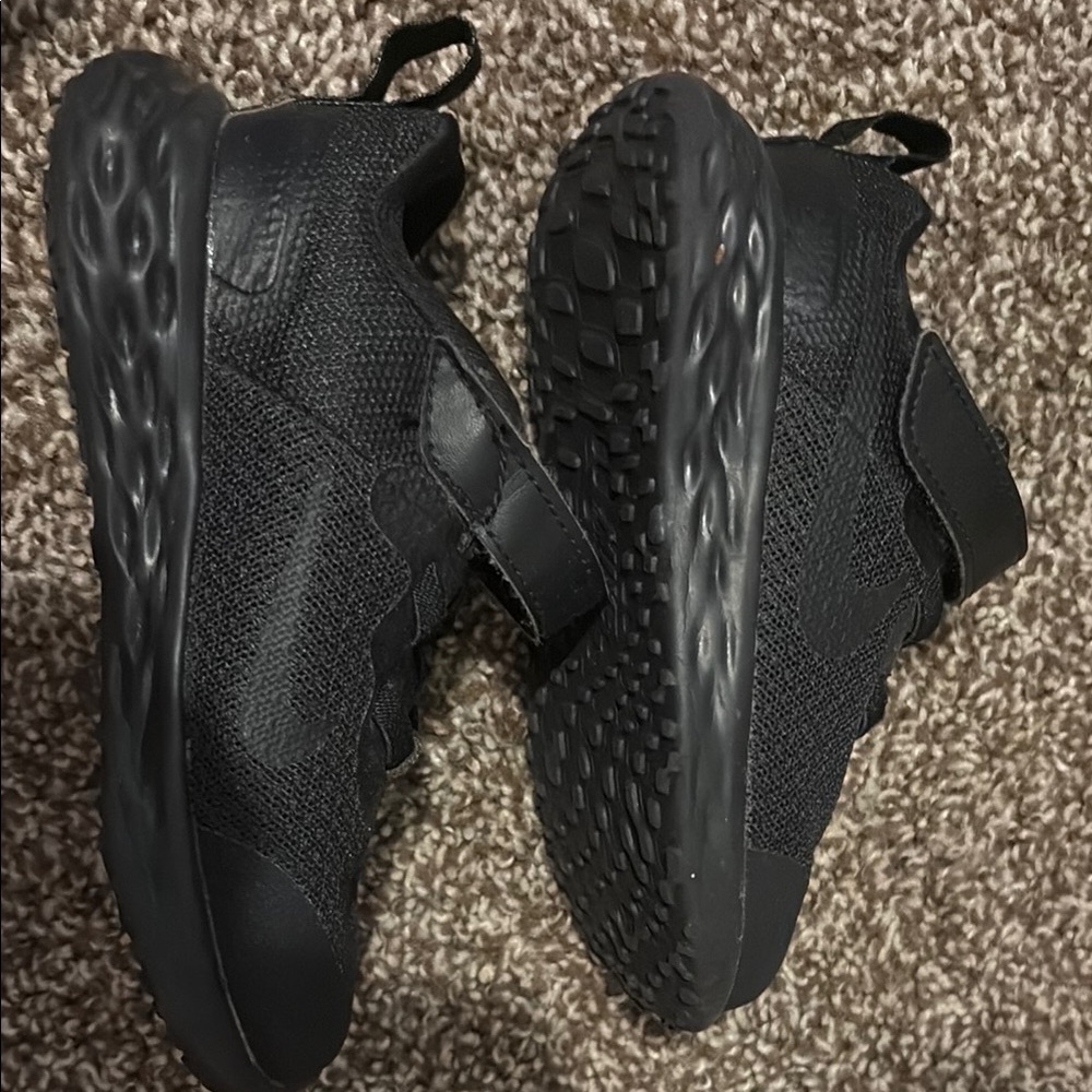 Nike Little Boys size 9 shoe 9C toddler